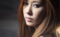 男男在宿舍撅着屁股被调教